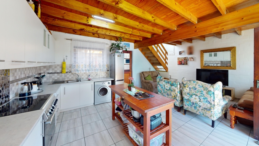 2 Bedroom Property for Sale in Twin Palms Western Cape